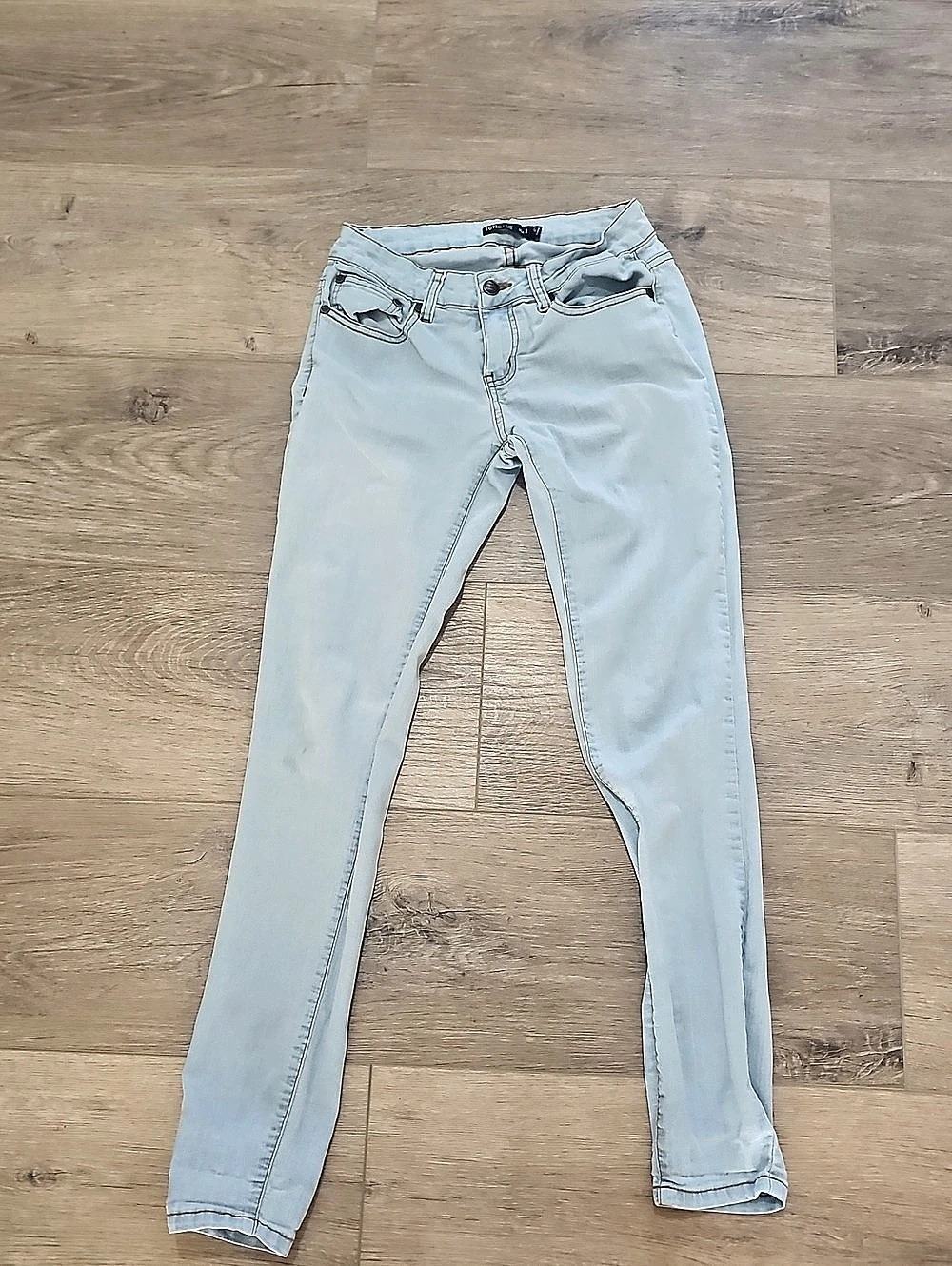 Love Culture Skinny Jeans in Blue Size 3